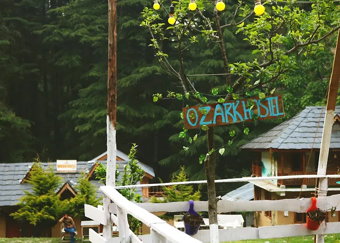 Ozark House Hostel Jibhi